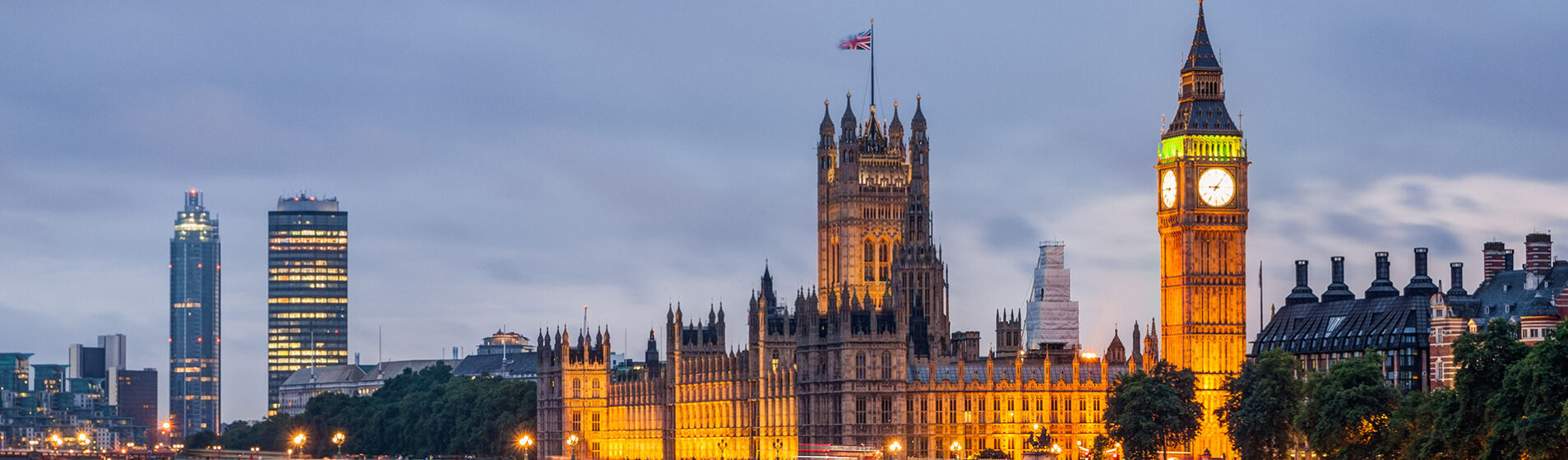 crown-ingiltere-yaz-okulu-