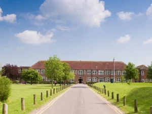 Brockenhurs College