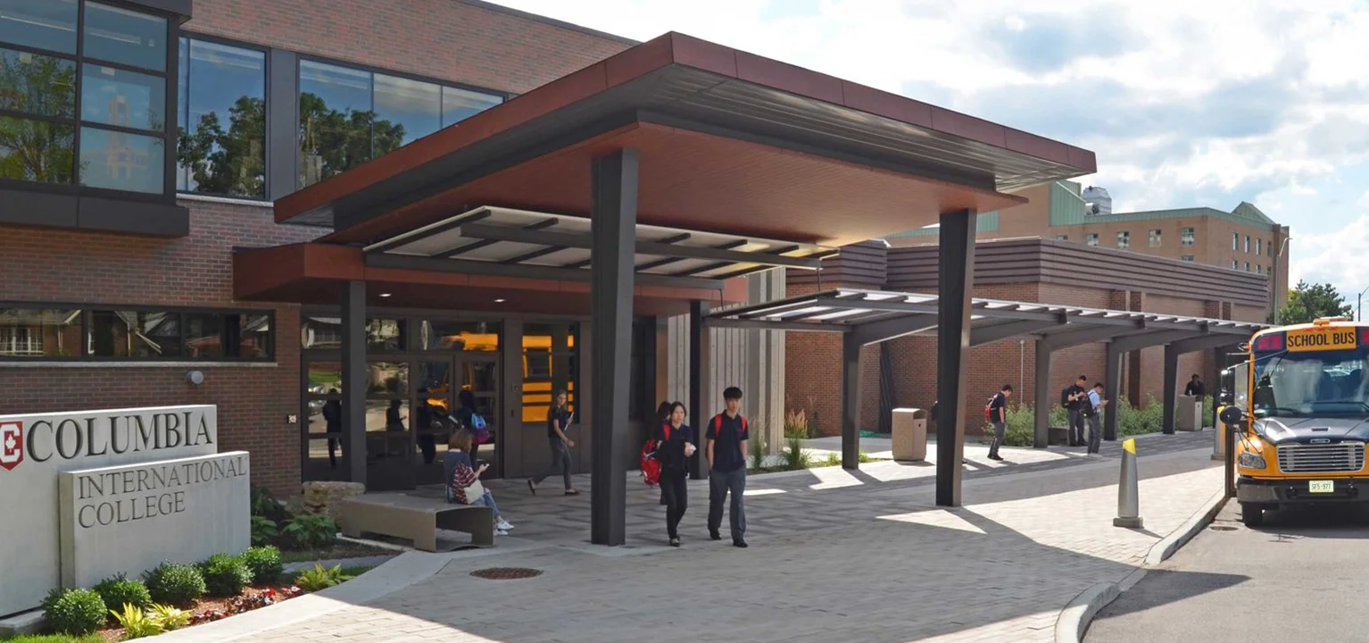 Columbia International Lisesi