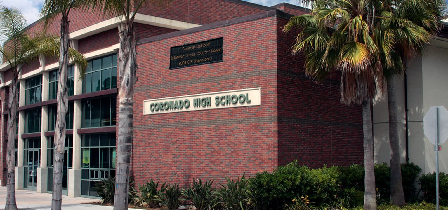 Coronado Lisesi