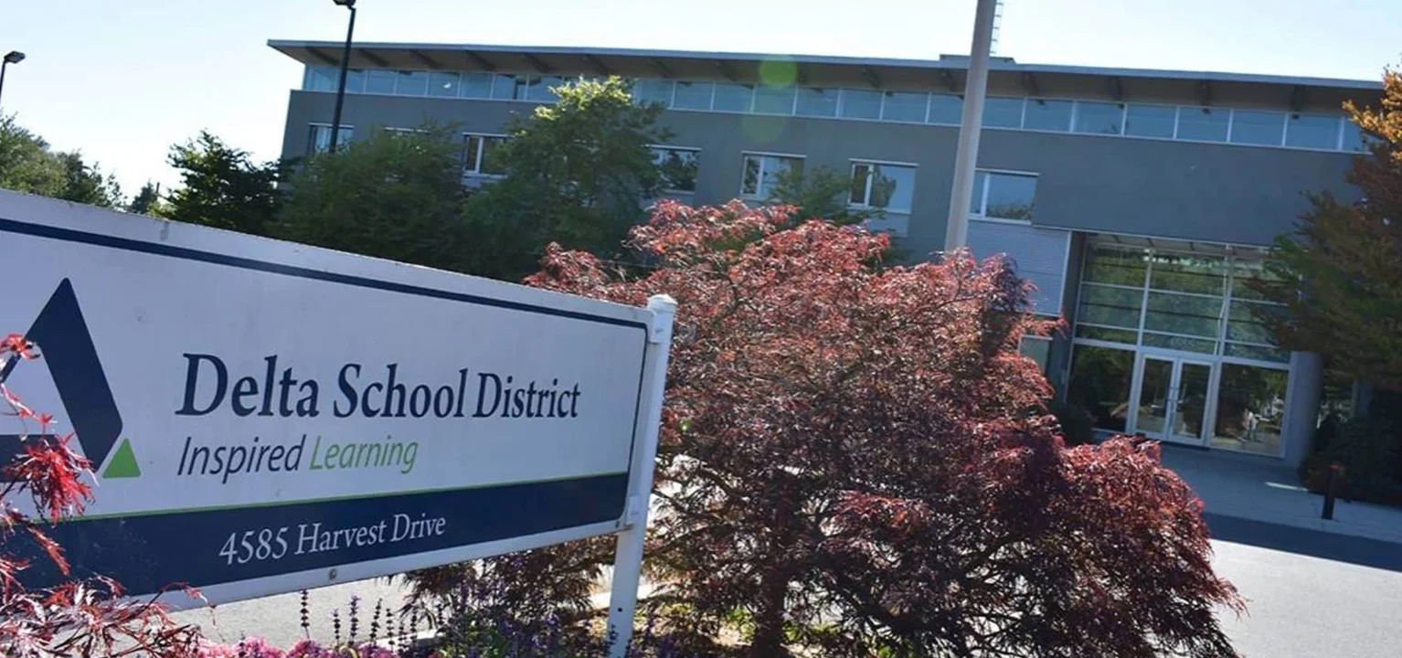 Delta District Lisesi