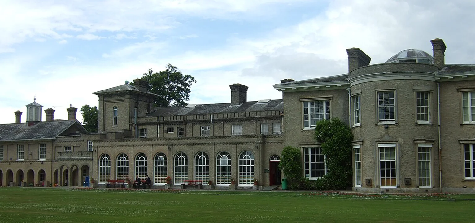 FUNBOROUGH HALL SCHOOL