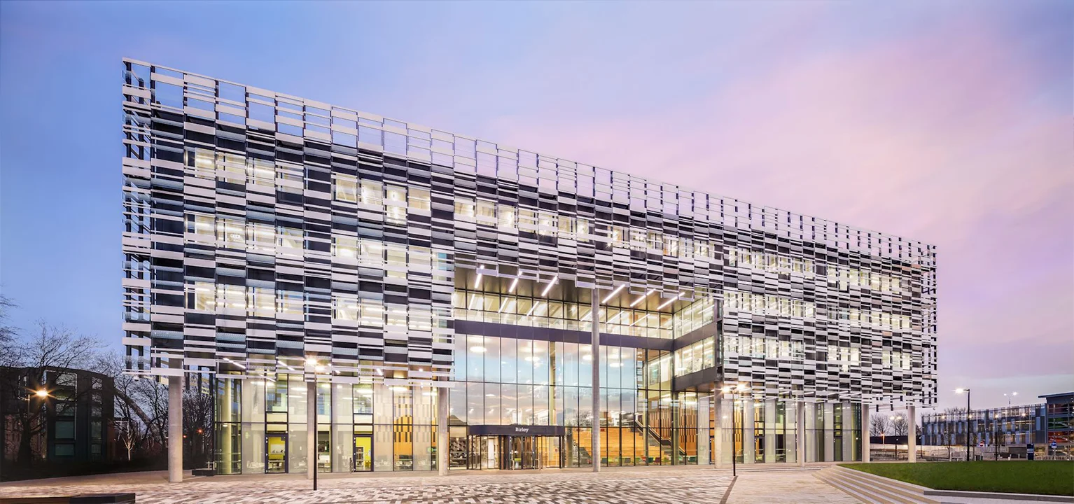 MANCHESTER METROPOLITAN UNIVERSITY