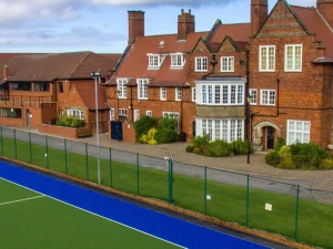 Scarborough College