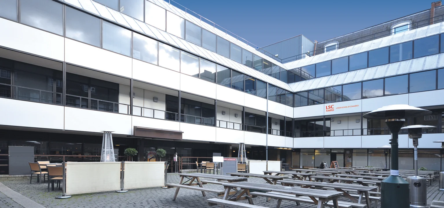 THE LONDON SCHOOL OF COMMERCE